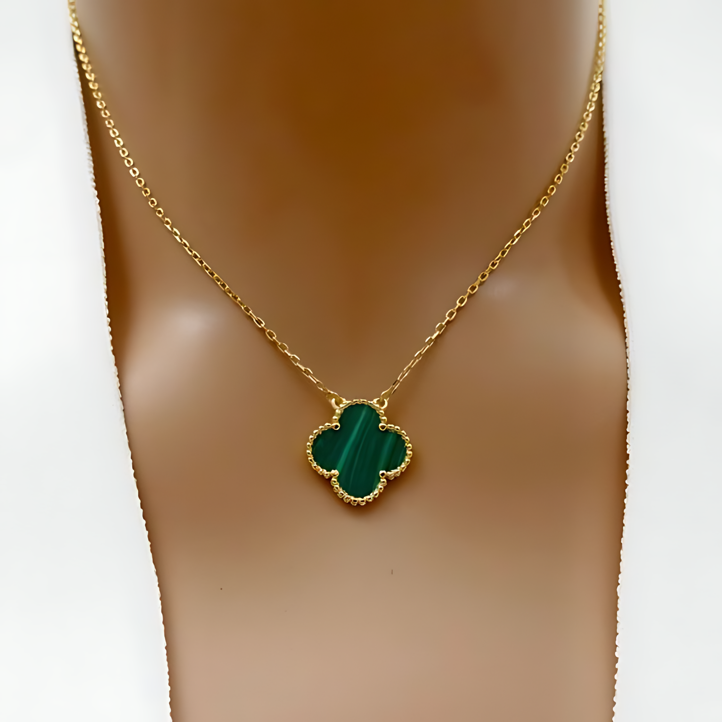 Clover Necklace – Elegance & Luck for Everyday Style