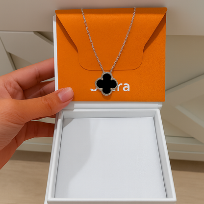 Clover Necklace – Elegance & Luck for Everyday Style
