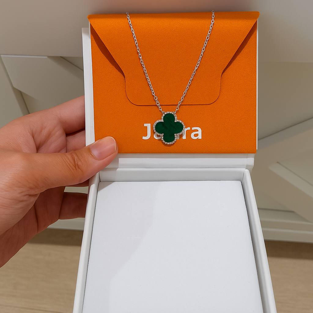Clover Necklace – Elegance & Luck for Everyday Style
